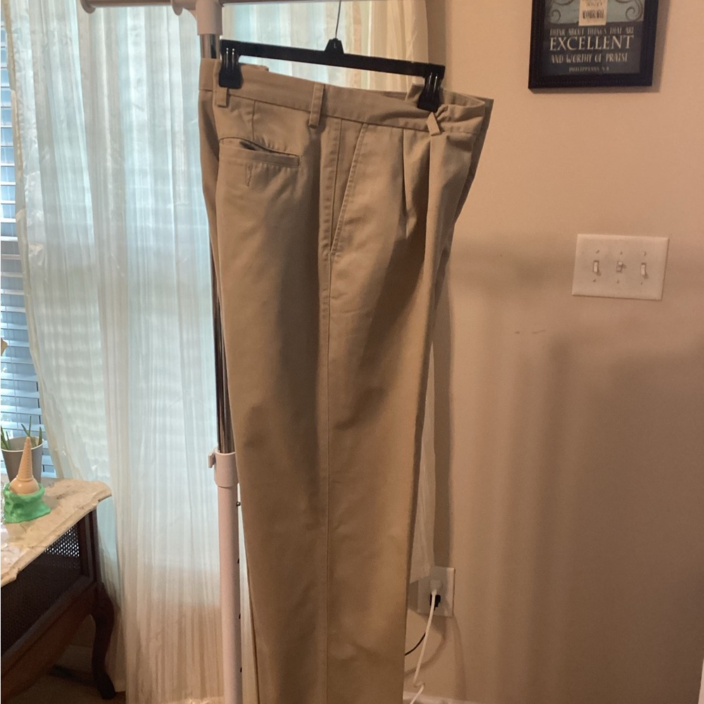 Men’s Khakis